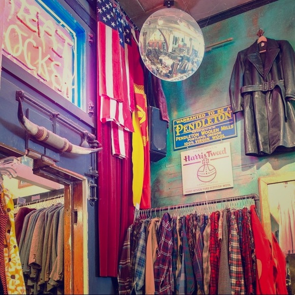 Meet your Posher, Ashley - Picture 1 of 2